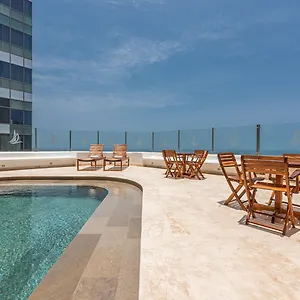 Regatta Hotel