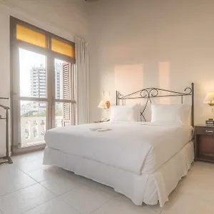 Monterrey Hotel